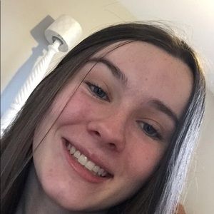 Meet your Posher, Ava